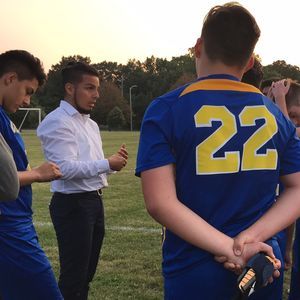 Meet your Posher, Zeus